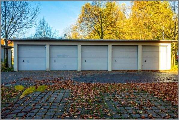 1 Garage (rechts)