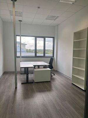 Büro 3.jpg