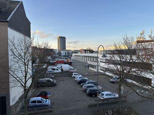 Ausblick zur Straßenseite