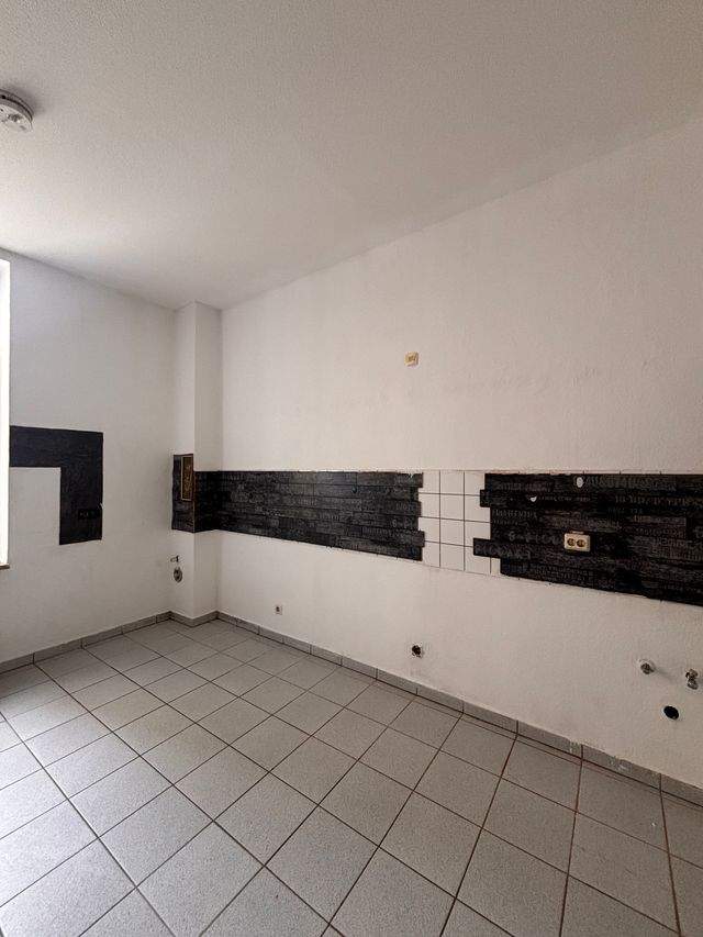 Helle 3-Raum-Wohnung mit 123 m² im 1. OG – viel Platz in Plauen - Photo 3