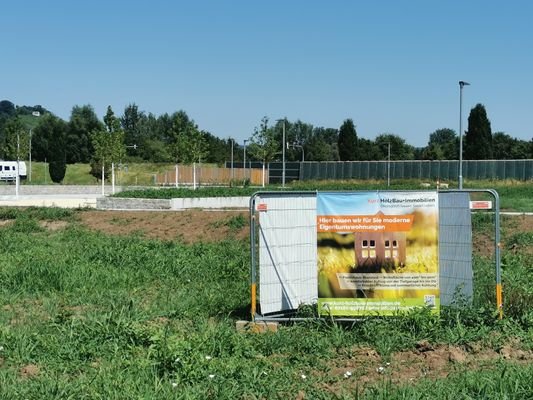 Wohnungen-Riedwiesen-sonniger-Platz