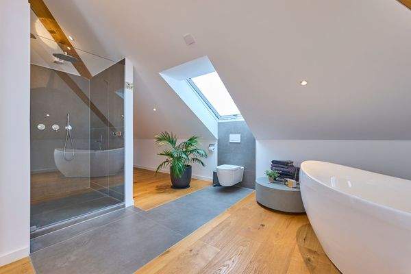 Ebenerdige Regendusche