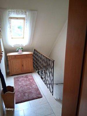 1.OG Flur Bild 1.jpg