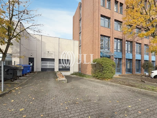 Außenansicht Andienung - JLL 1