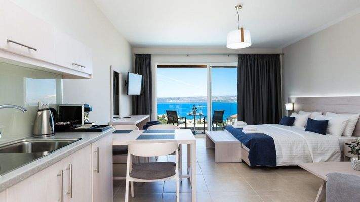 Hotel-for-sale-in-Chania-For-Sale-Hotel-for-sale-i