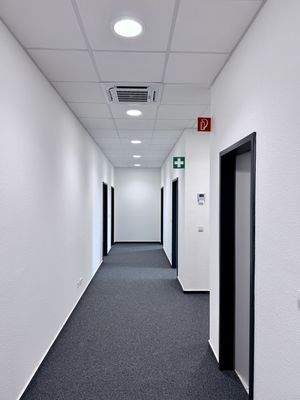 Flur, aktuelles Foto