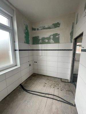 Handwerkerwohnung Badezimmer 1. OG 