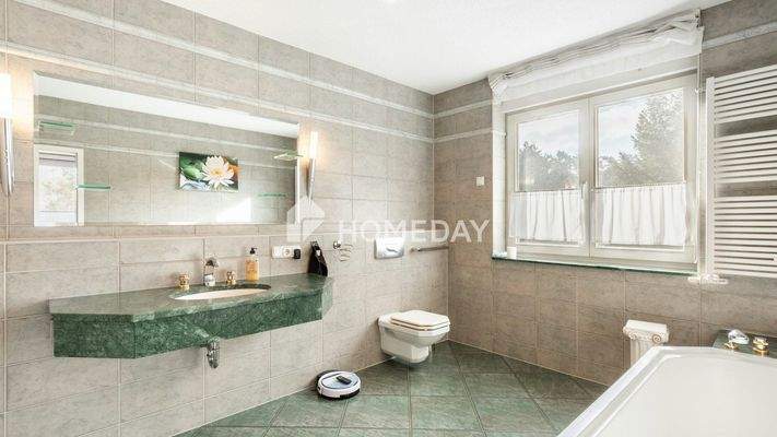 1. OG Badezimmer 1 1