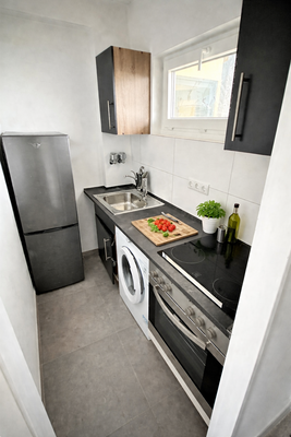 Einbauküche inkl. Elektrogeräten - virtually stage