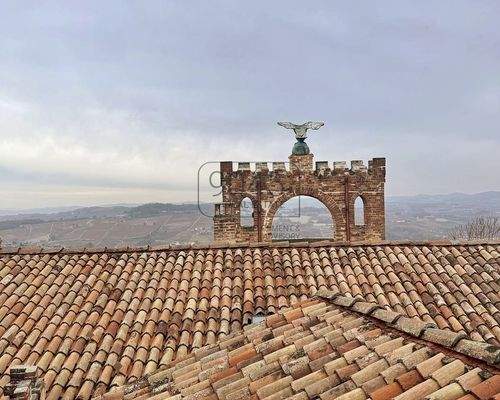 Historisches Schlossanwesen im Herzen der Langhe in Novello – UNESCO-Weltkulturerbe