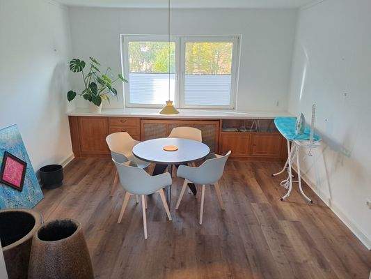 Wohn-/Esszimmer 