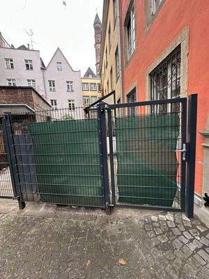 Eingezäunter Außenbereich