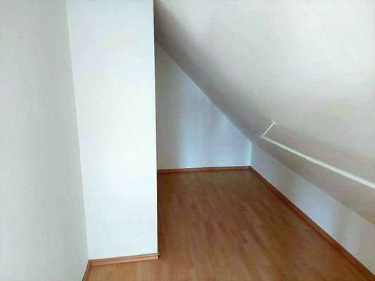 Abstellkammer Kinderzimmer.JPG
