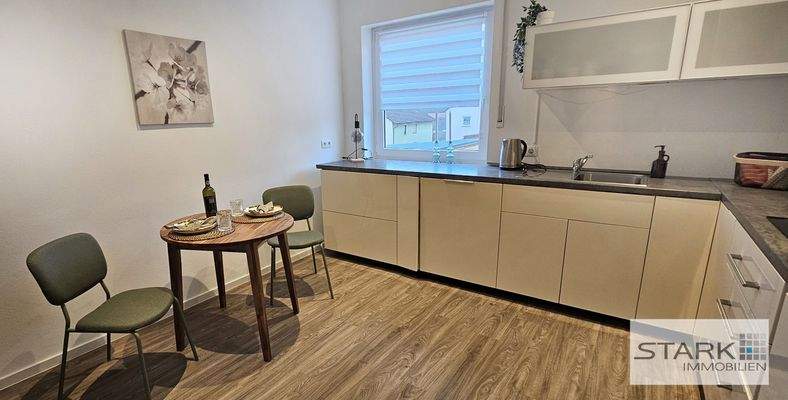 Küche mit Essplatz.jpg