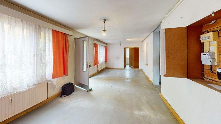 Wohnzimmer gross.jpg