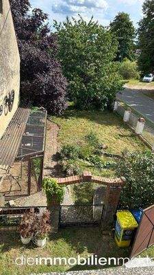 Bick in den Vorgarten