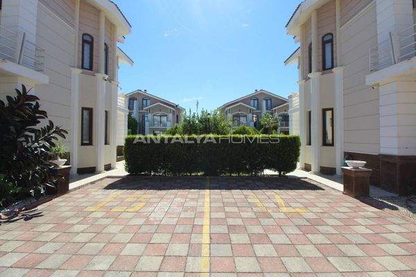 3-Bedroom House in a Complex with Pool in Belek Antalya