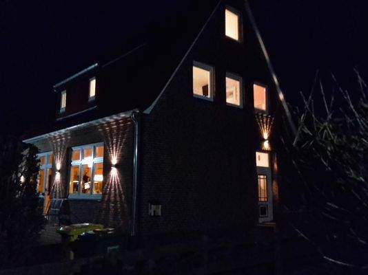 Haus bei Nacht