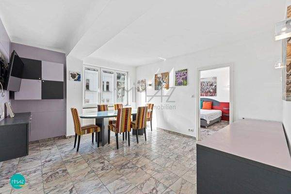 Wohnzimmer mit Essbereich