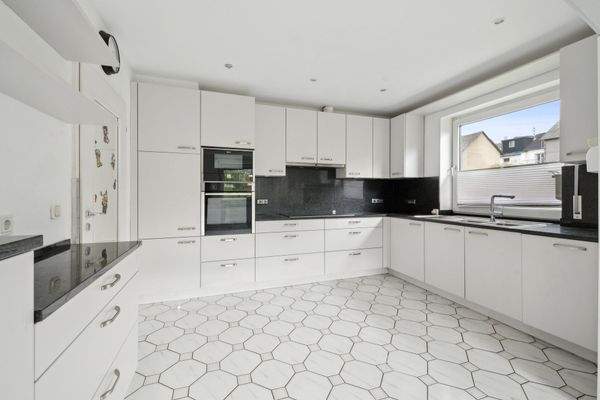 Küche inkl. Einbauküche