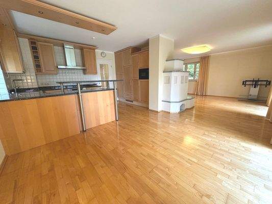 Küche mit Essbereich