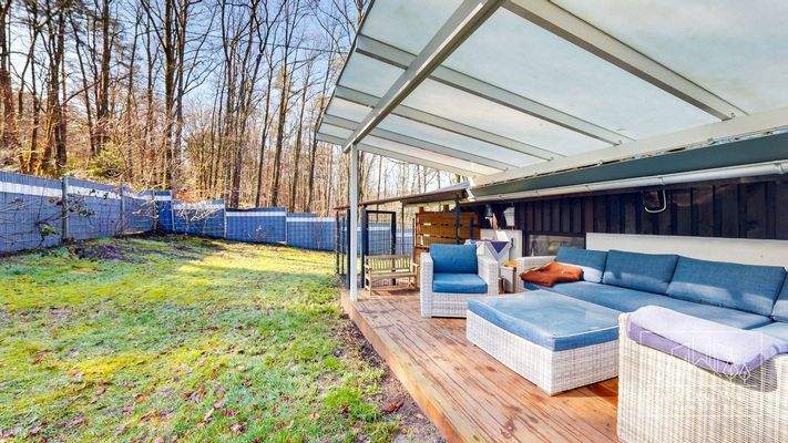 Sitzlounge am Waldrand