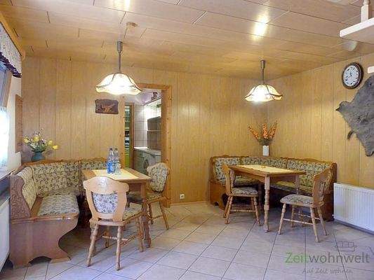 Aufendhaltsraum im Eingangsbereich