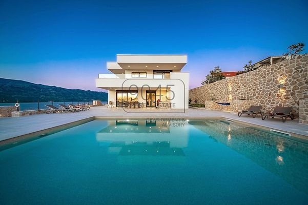 Premium-Luxusvilla mit Pool und Panoramablick in Vinjerac Dalmatien-Zadar - Kroatien