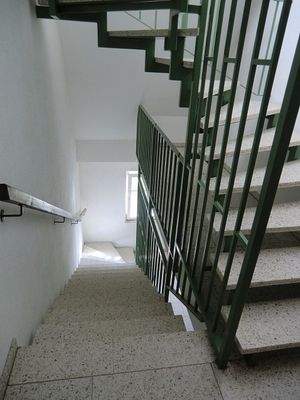 D2441-Intern3#Blick Hausflur.jpg