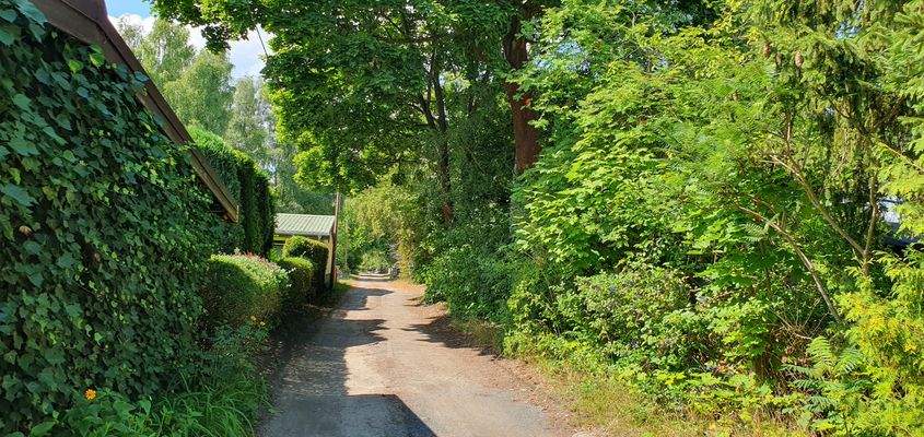 Straße zum Grundstück 