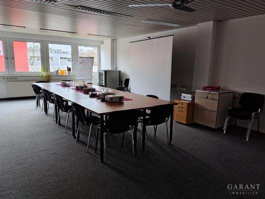 6 Besprechungsraum