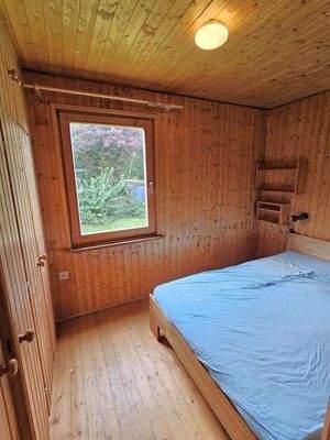 Schlafzimmer ca. 7 m²