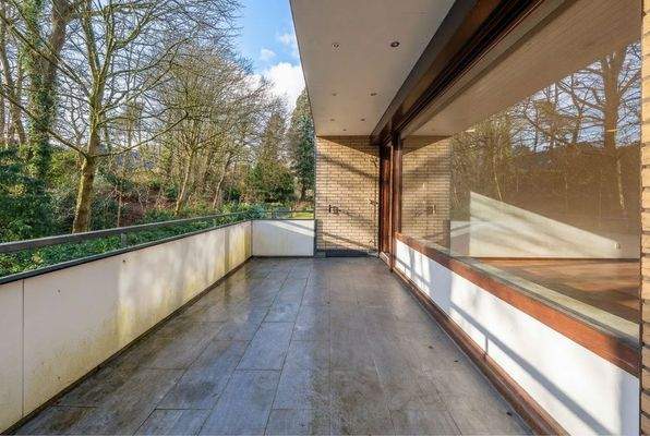 DI - Forbes Global Properties