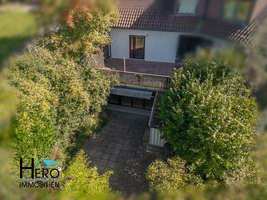 Terrasse unten mit Grundstück