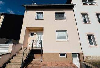 Vorderansicht Eingang