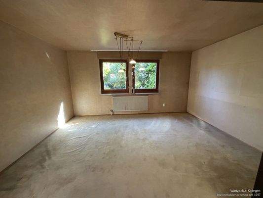 Büro oder Esszimmer