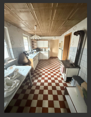Küche vorderes Haus.png