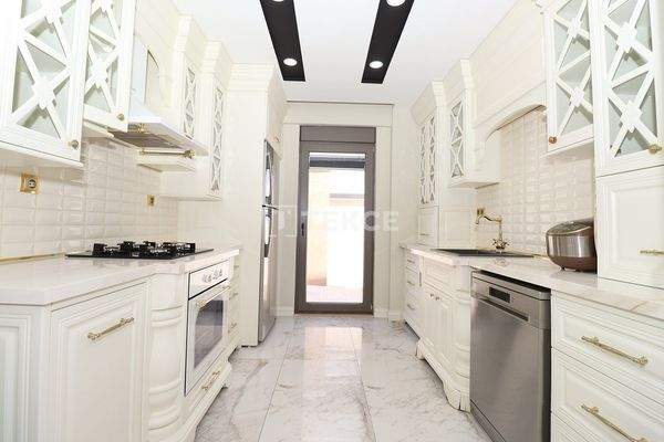 5 Bedroom Villa with Pool and Garden in Belek