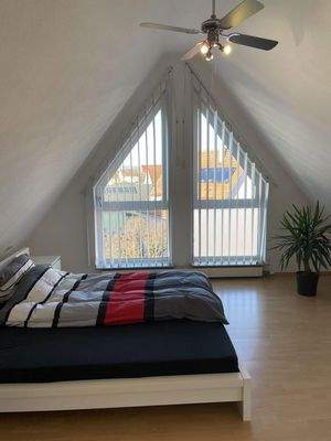 Schlafzimmer DG
