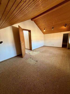 OG - Schlafen, Kind, Büro, Ankleide