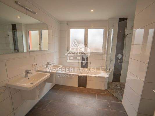 Badezimmer Ansicht 1