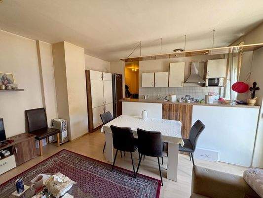 Blick zur Küche - Wohnung 1.OG