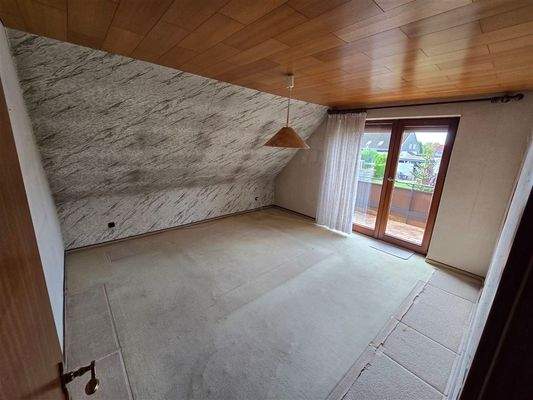 Schlafzimmer mit Balkon (1)