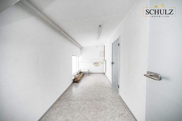 Arbeitsbereich mit viel Tageslicht und optimaler Nutzbarkeit