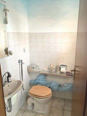 Bürogebäude - WC Erdgeschoss