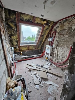 604 DG rechts Badezimmer