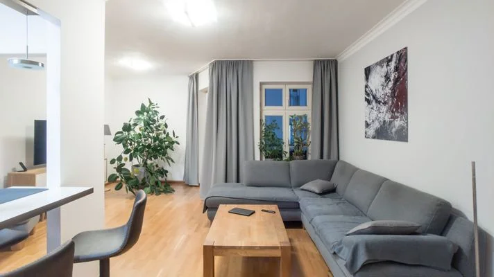 HOMESK - Vermietete 3-Zimmer-Wohnung mit Balkon nahe Rosenthaler Platz