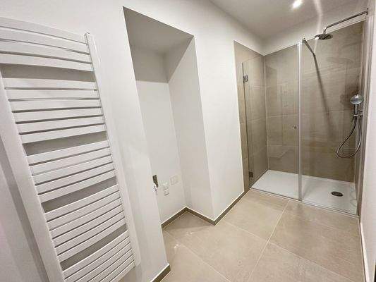 20250331_094246543_iOS