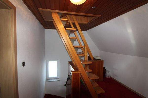 Treppe ins Dachgeschoss
