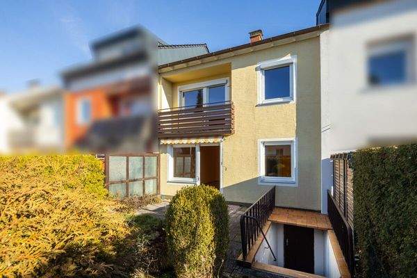 Garten und Treppe in Keller